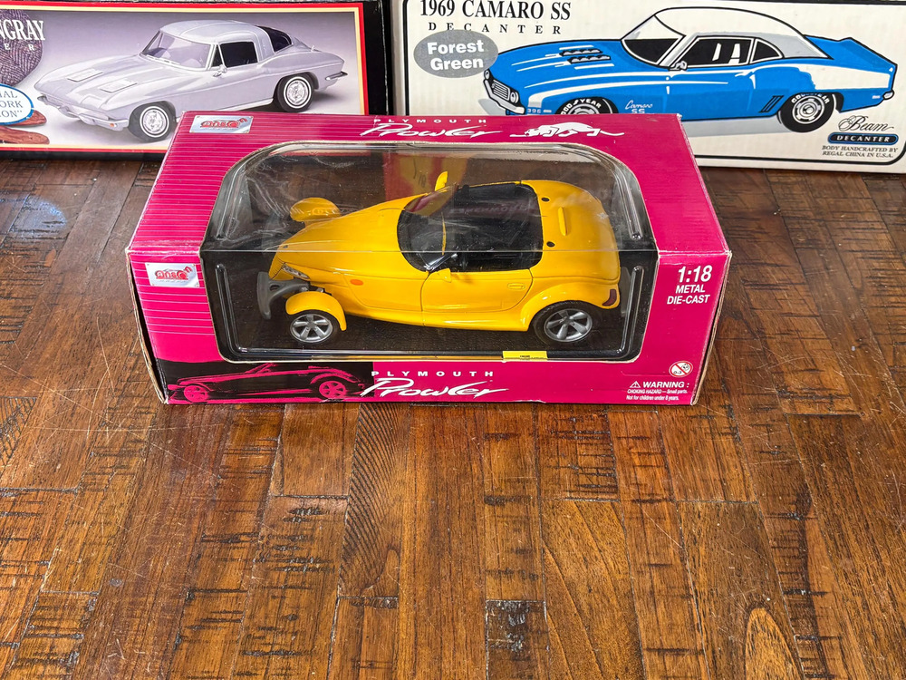 Anson Yellow Plymouth Prowler Die Cast 1:18 Scale Vehicle #30331 Hot Rod Car New